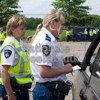 nationalebeeldbank_2011-6-637266-2_politieagente-controleert-automobilist